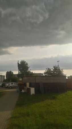 Idzie Burza