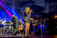 Beata Kozidrak wspólnie z orkiestrą otworzyła „Lipiec w Rumi”