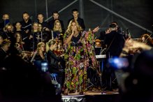 Beata Kozidrak wspólnie z orkiestrą otworzyła „Lipiec w Rumi”
