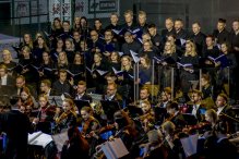 Beata Kozidrak wspólnie z orkiestrą otworzyła „Lipiec w Rumi”