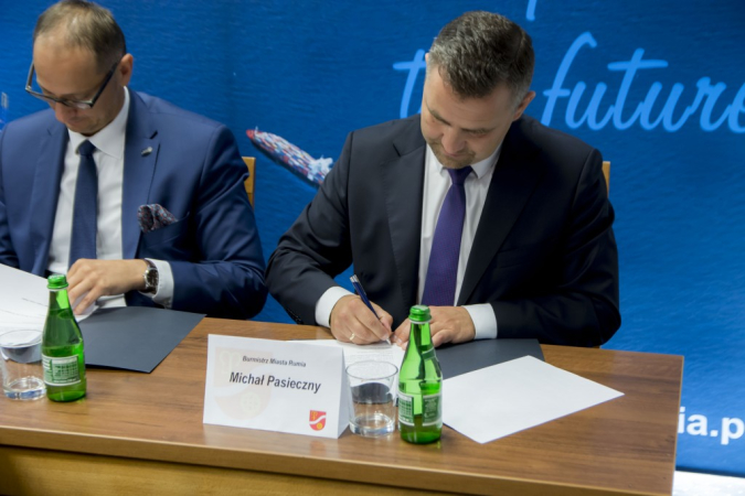 Rumia chce uczestniczyć w budowie farm wiatrowych na Bałtyku