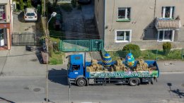 Ogromne pisanki w trasie po Rumi