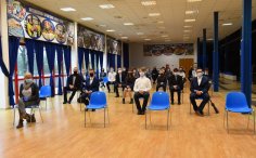 Wyróżniający się uczniowie i nauczyciele rumskich placówek oświatowych zostali nagrodzeni (2)