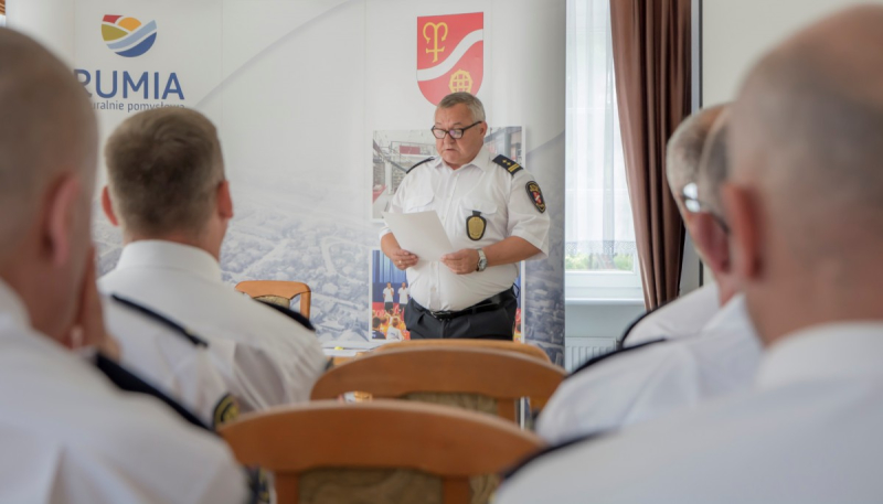 Dbając o bezpieczeństwo, zasłużyli na awanse i nagrody
