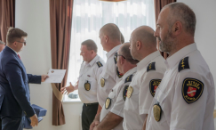Dbając o bezpieczeństwo, zasłużyli na awanse i nagrody