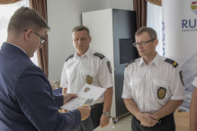 Dbając o bezpieczeństwo, zasłużyli na awanse i nagrody
