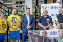 Pierwsze głosy oddane – urna powoli się zapełnia