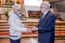 Rumscy seniorzy-studenci odebrali indeksy
