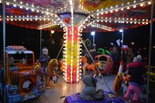 Nowe miejsce się przyjęło – rekordowa frekwencja na Jarmarku Świątecznym