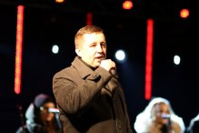 Nowe miejsce się przyjęło – rekordowa frekwencja na Jarmarku Świątecznym