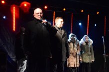 Nowe miejsce się przyjęło – rekordowa frekwencja na Jarmarku Świątecznym