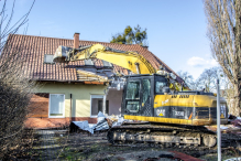 Budowa węzła integracyjnego coraz bliżej, trwają wyburzenia