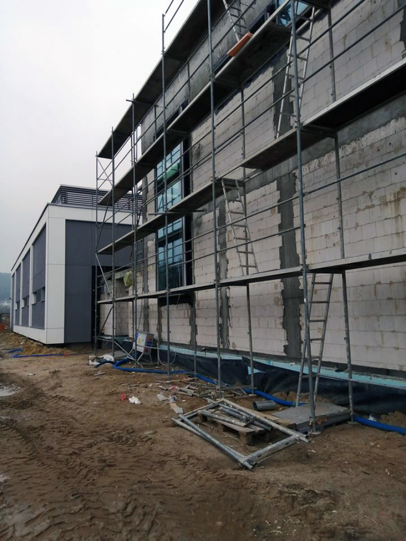 Budowa laboratorium w Rumi