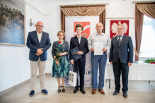 Najlepsi rumscy ósmoklasiści otrzymali nagrody burmistrza