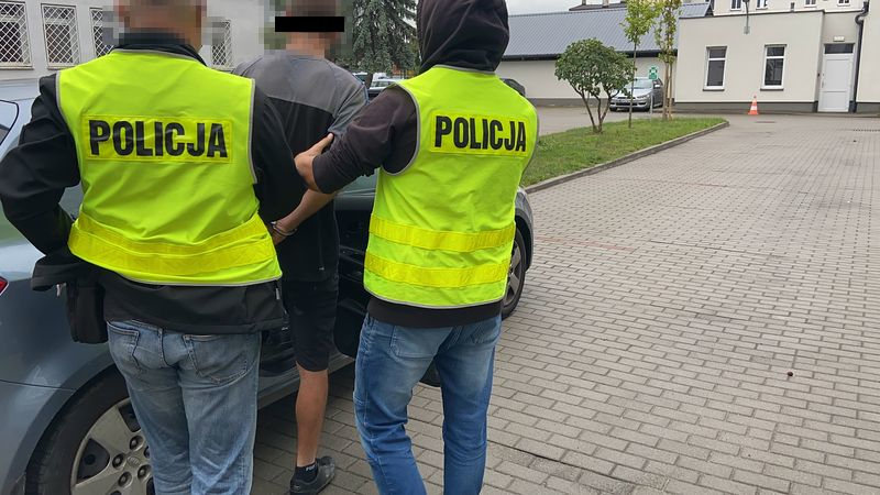 Kryminalni zatrzymali 37-latka – który miał prawie 1,5 kg amfetaminy i 800 gramów marihuany, a narkotyki schował w lodówce
