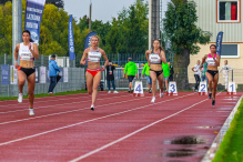 Olimpijczycy rywalizowali na stadionie w Rumi