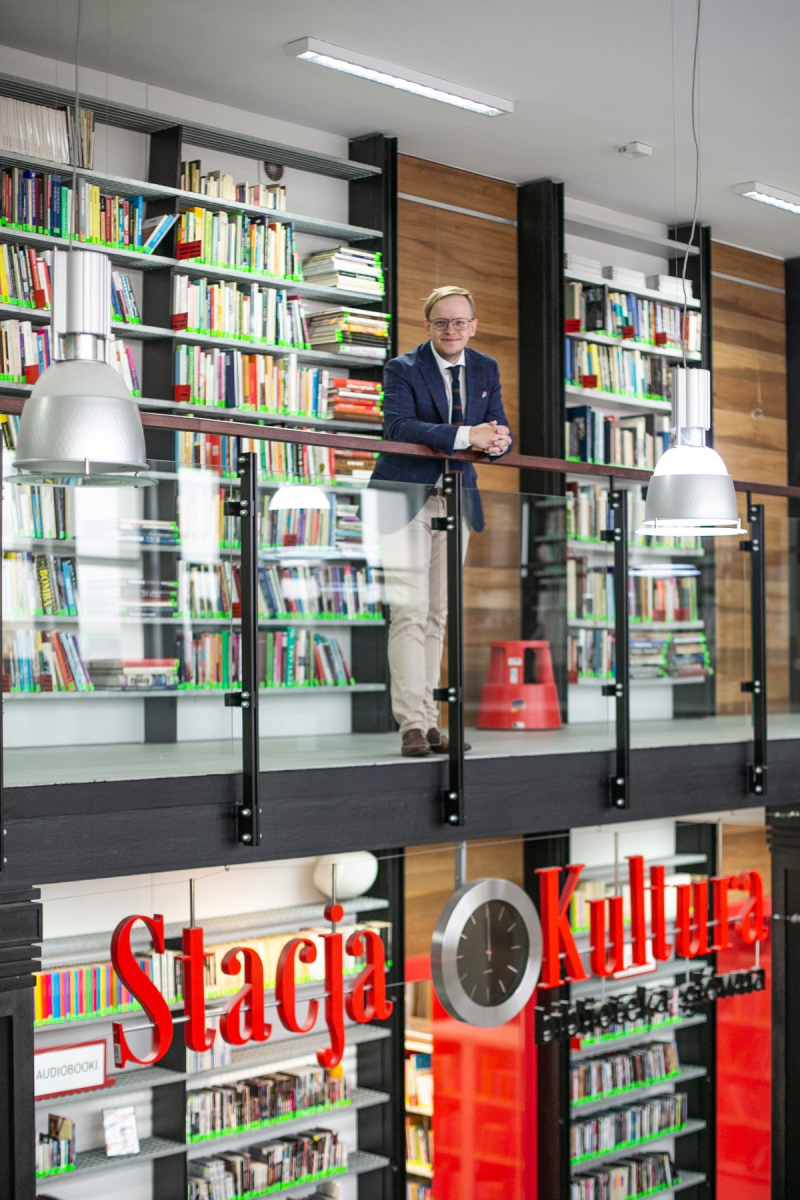 Dariusz Rybacki nowym dyrektorem miejskiej biblioteki w Rumi