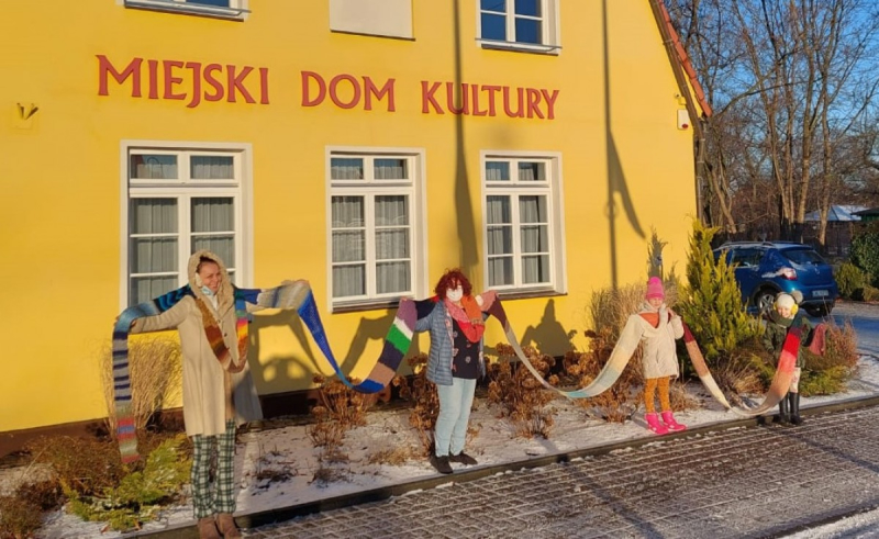 W Rumi wykonano rekordowy szalik dla WOŚP-u
