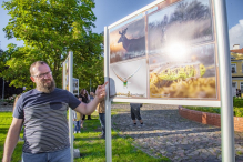 Kolejna wystawa plenerowa w Rumi. Autorami zdjęć są mieszkańcy