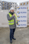Pod blokiem mieszkalnym w Rumi zabetonowali wiadomość dla przyszłych pokoleń