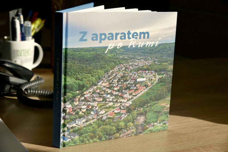 Premiera albumu fotograficznego „Z aparatem po Rumi”
