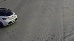 Czy rozpoznajesz kobietę ze zdjęcia? Mogła mieć związek z przywłaszczeniem pieniędzy