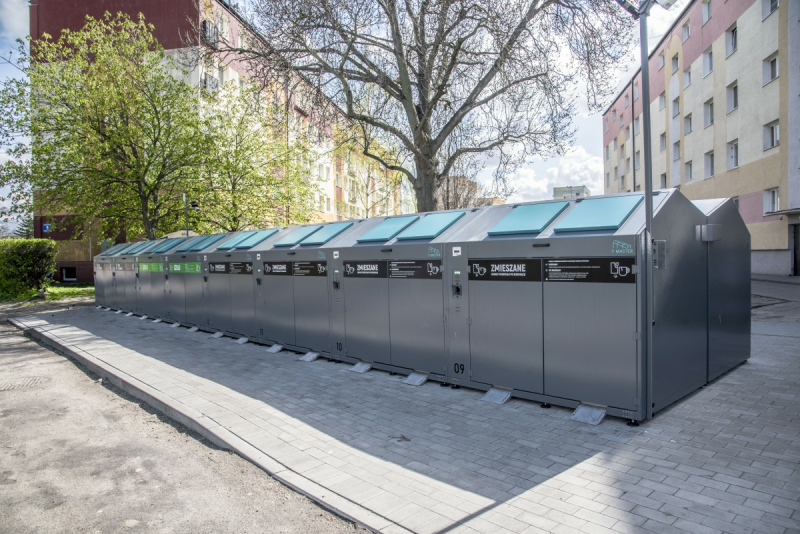 Mieszkańcy Rumi przekonali się do inteligentnych śmietników