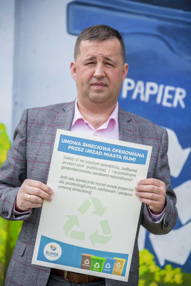Rumia zachęca mieszkańców do podpisywania umowy śmieciowej