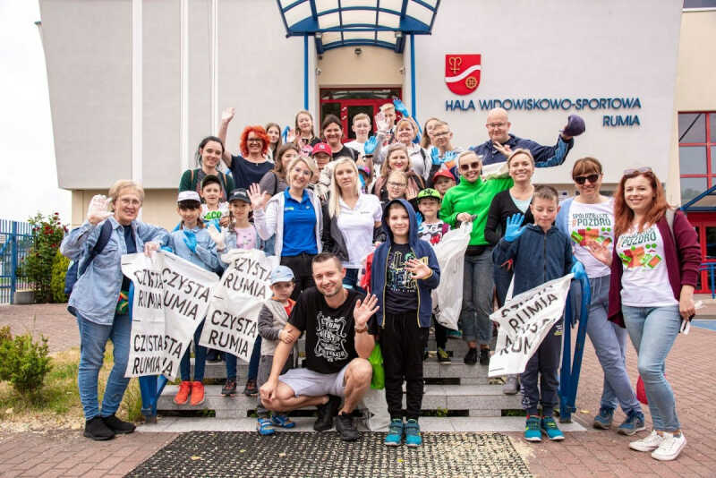 Mieszkańcy i samorządowcy wspólnie wysprzątali rumskie ulice