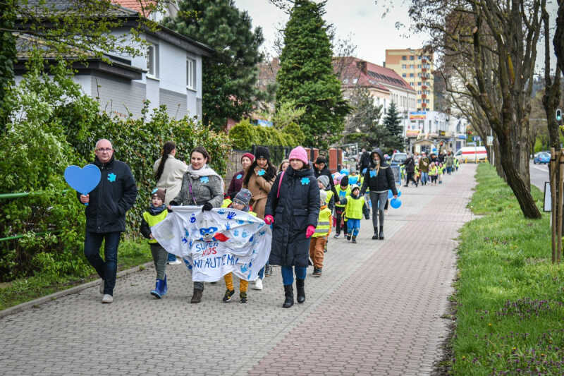 Najmłodszy marsz w mieście Rumia. Dla solidarności z autyzmem