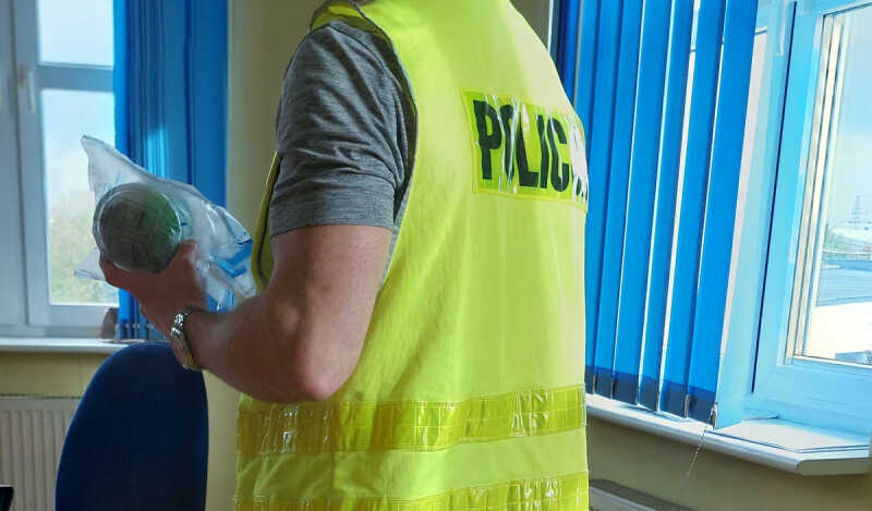 Wejherowo - Policjanci zatrzymali kierowcę, który posiadał narkotyki oraz kierował samochodem pod ich wpływem