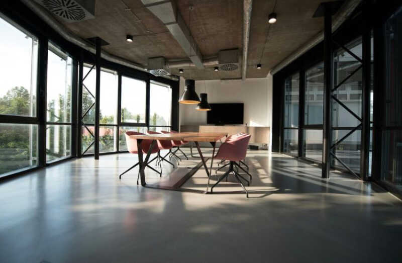 Praktyczne wskazówki dla osób korzystających z biura coworkingowego po raz pierwszy