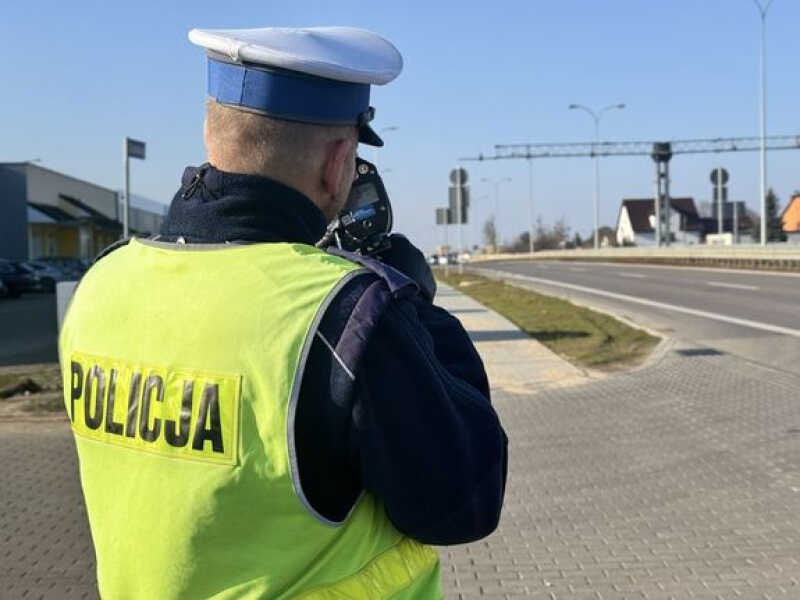 Dwóch nietrzeźwych kierowców zatrzymanych przez policjantów