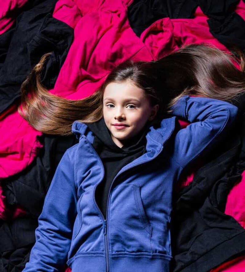 Bluzy oversize dla dzieci – dlaczego warto je wybrać?