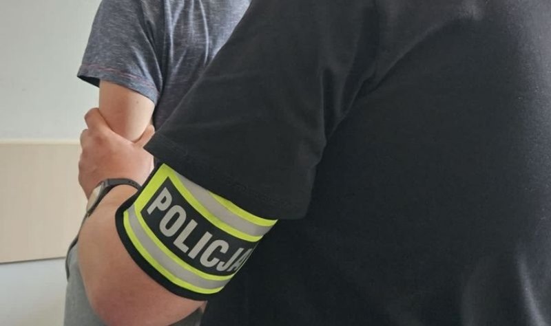 Rumia: Policjanci zatrzymali 66-latka, który złamał zakaz zbliżania się do byłej partnerki