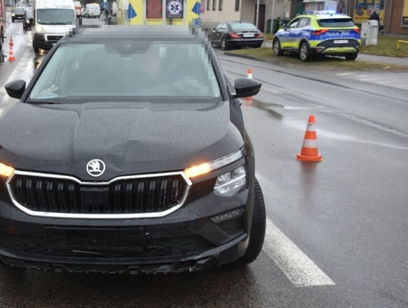 Kolizja w Rumi. Skoda zderzyła się ze skuterem