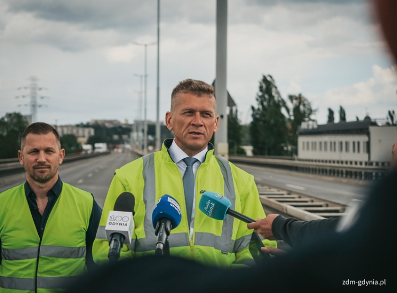 Estakada Kwiatkowskiego otwarta dwa tygodnie przed terminem. Od dziś wieczór wracasz nią do domu